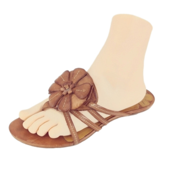 Max Studio Strappy Leather Flower Flat Sandal Flip Flop Slippers Brown Sz 7.5 - Picture 2 of 11